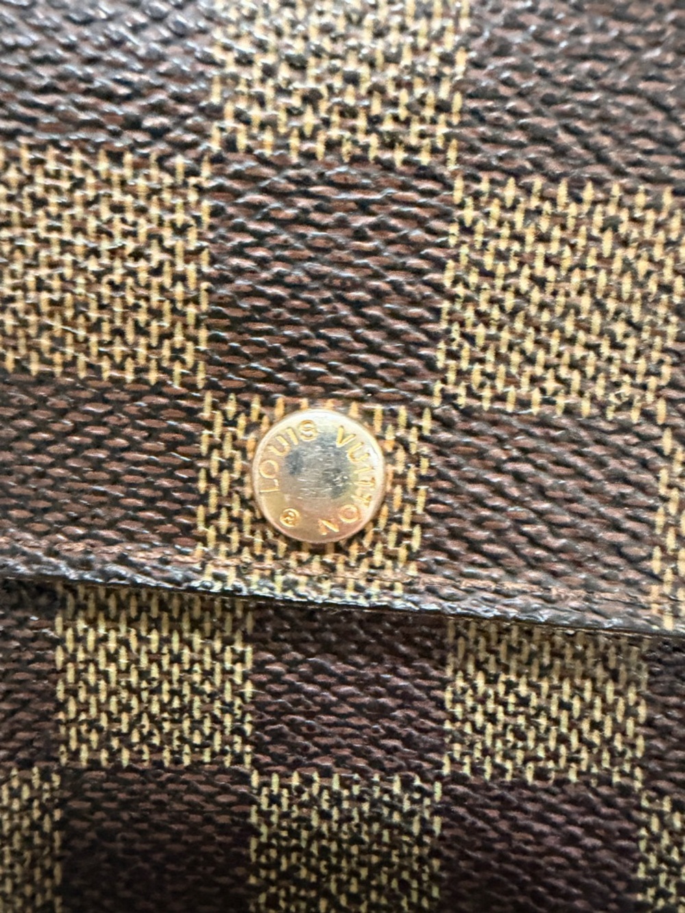 LV Damier Ebene Sarah Wallet, Bag Strap, Stellar Times EDP, Dust Bag✨ & COA!! - Picture 11 of 17